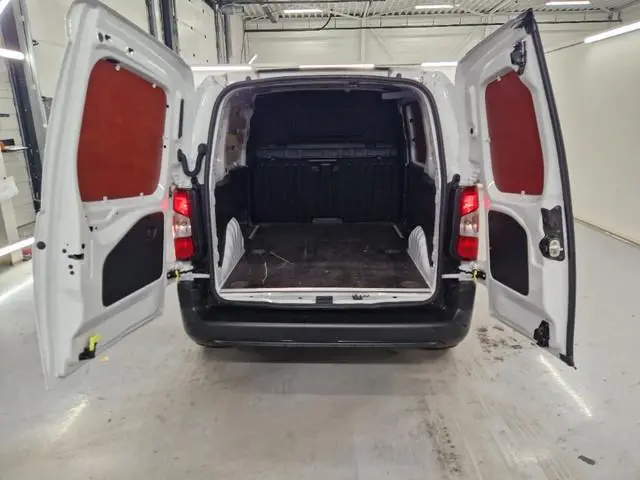 Peugeot Partner 1.2 PureTech 110pk S&S L1 Benzine 10dkm