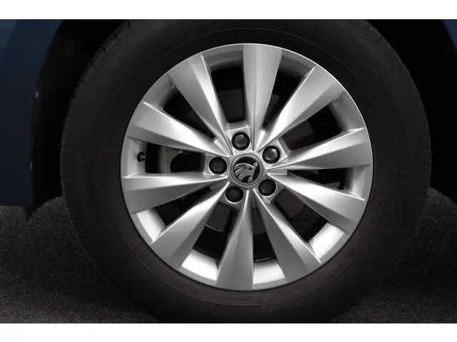 Skoda Kamiq 1.0 TSI 110pk DSG Dynamic Navigatie Apple Carplay/Android Auto Camera Adaptive Cruise Co...