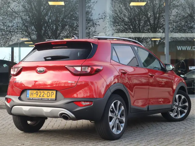 Kia Stonic 1.0 T-GDi DynamicPlusLine Navi / Stoelverw / Cruise / Elekramen / Carplay Voldoende Apk