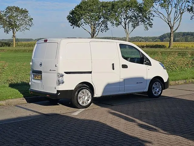 NISSAN E-NV200 l1 nap 200km wltp