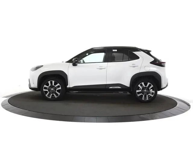 Toyota Yaris Cross 1.5 Hybrid 130 Executive Cruise control adaptief / 360 Camera / Elektrische achte...