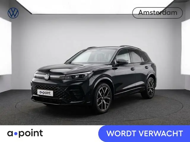 Volkswagen Tiguan 1.5 eTSI R-Line Edition 150PK | Automaat (DSG) | Navigatie | Camera | 20 Inch | Pa...