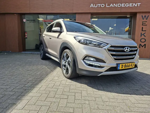 Hyundai Tucson 1.6 T-GDI 177 pk Automaat | Lederen bekleding  | Trekhaak |Stoel /stuur verwarmin