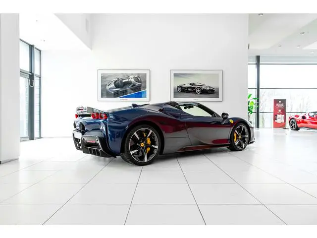Ferrari SF90 Spider