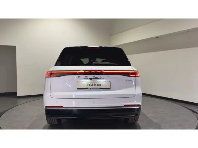 Geely Starray EM-i