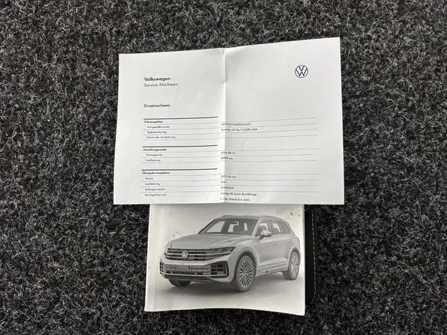Volkswagen Touareg