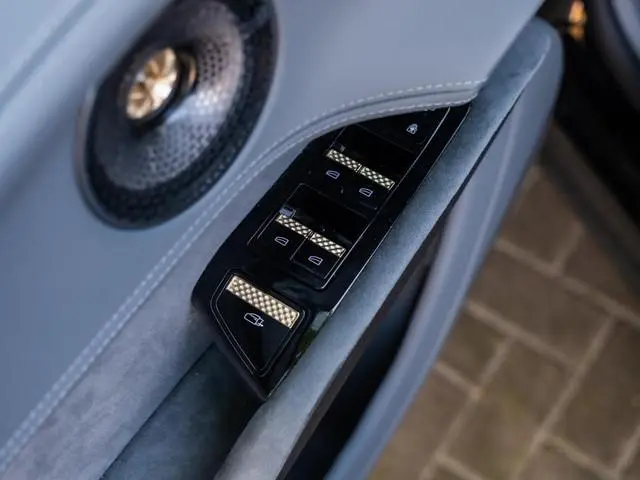 Lotus Eletre