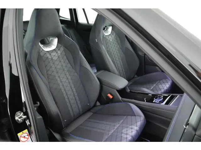Volkswagen Tiguan 1.5 272pk eHybrid R-Line Edition Trekhaak Camera Panoramadak Keyless Carplay