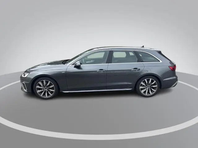 Audi A4 Avant 35 TFSI 150pk S edition · Apple/Android Car Play · Camera · Afgevlakt sportstuur · Vir...