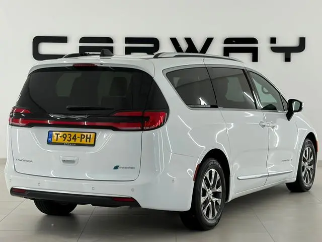Lancia Voyager