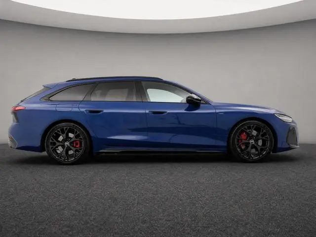 Audi A6 Avant 2.0 367pk e-hybrid Quattro S edition Competition · Wegklapbare Trekhaak · 360 Camera ·...