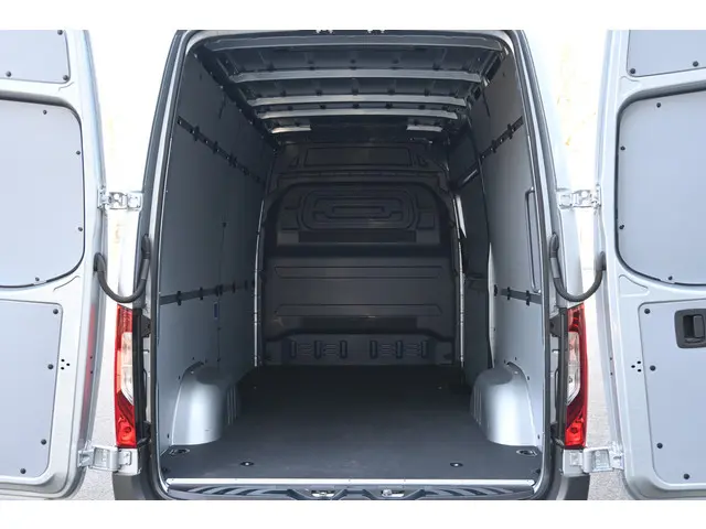 Mercedes-Benz eSprinter