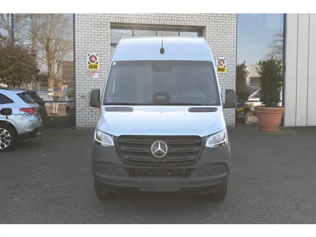 Mercedes-Benz eSprinter