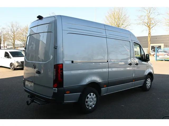 Mercedes-Benz eSprinter
