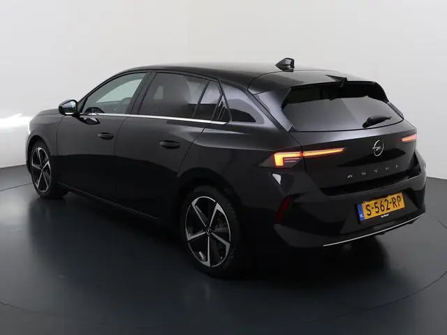 Opel Astra 1.2 Business Elegance | Apple Carplay/Android Auto | Camera | Climate control | Navigatie