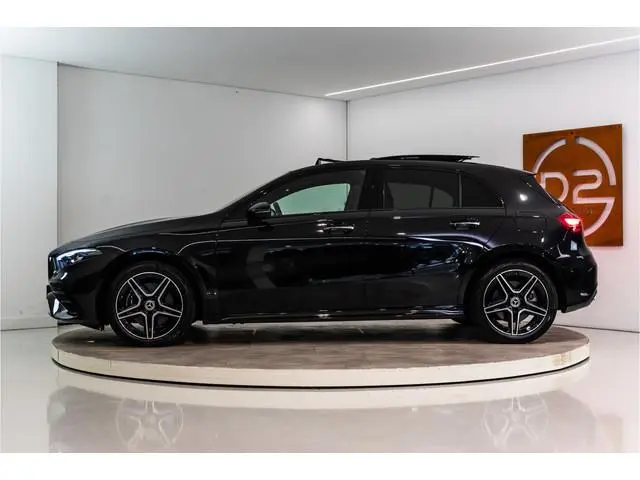 Mercedes-Benz A-klasse 250 e Premium AMG Facelift 218PK | Pano | Sfeer | Keyless | Carplay | 12 MND...