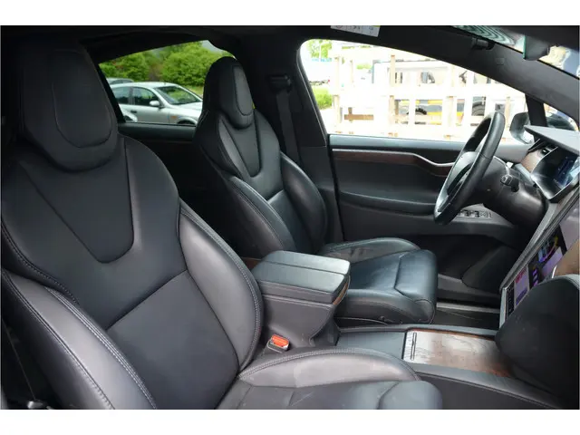 Tesla Model X Long Range Raven, Enhanced AutoPilot3.0 (twv 3.800,-)