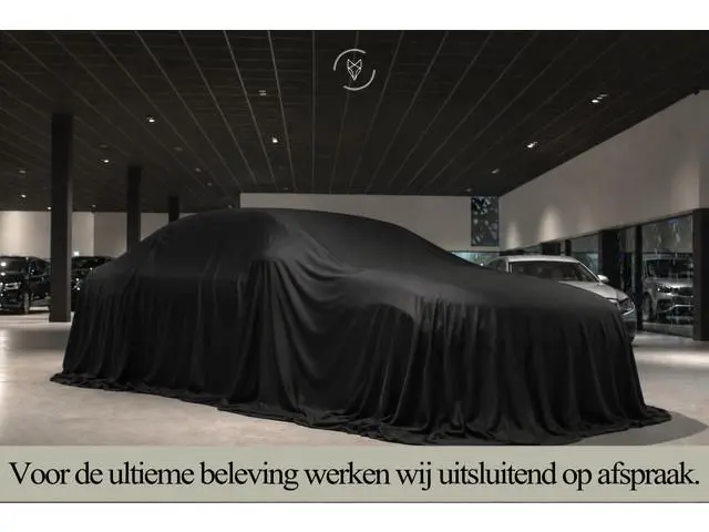 Mercedes-Benz A-klasse 250 e AMG Limousine Night|HUD|Pano|360°|Sfeer|Widescreen MBUX|19" AMG