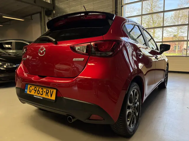 Mazda 2