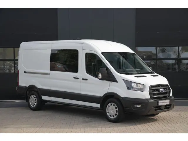 Ford Transit 350 2.0 TDCI L3H2 Trend DC 165pk - 6 Zits - Trekhaak - Cruise - Camera - Stoelverwarmin...