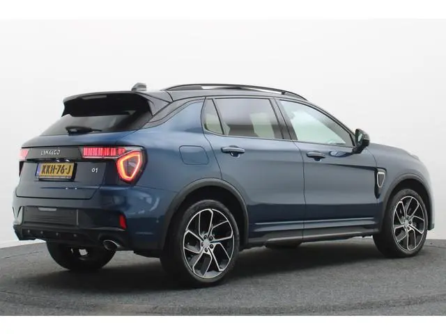 Lynk & Co 01