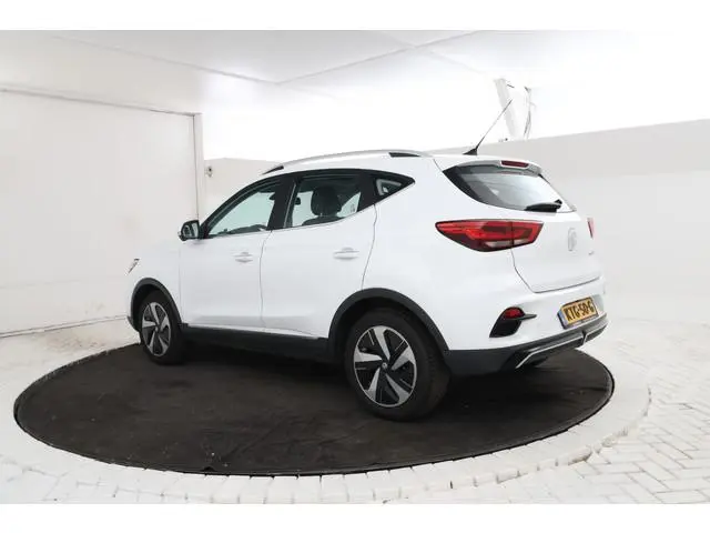 MG MG ZS EV EV Long Range Luxury 70 kWh Panorama, 360 camera, Apple carplay!