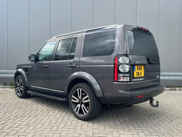Land Rover Discovery LANDMARK 3.0 SDV6 HSE Luxury Edition Pano / Stand kachel / 7 Pers.