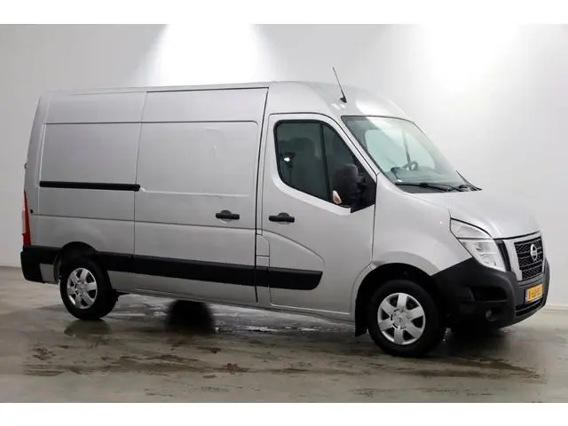 Nissan Interstar