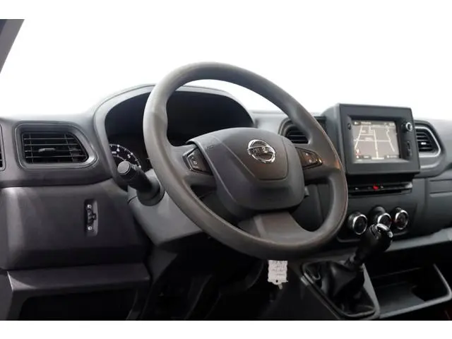 Nissan Interstar