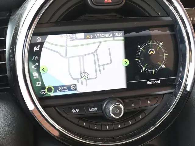 MINI One 1.5 5-DRS Automaat Business Edition  Navigatie PDC Cruise Control Airco 17" Lichtmetalen ve...