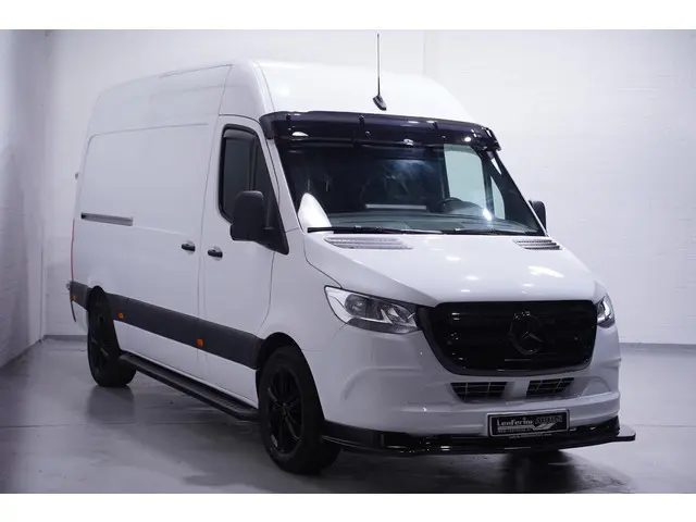Mercedes-Benz Sprinter 319 CDI V6 190 pk Black&White Edition Aut. L2H2 Camera, 18" LMV, Apple Carpla...