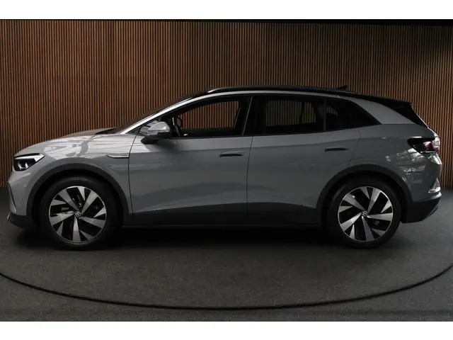 Volkswagen ID.4 Pro 77 kWh Navi ACC Camera Warmtep. Carplay PDC Stuurverwarm. 19" LM velgen Climate...
