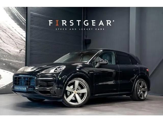 Porsche Cayenne 3.0 E-Hybrid Platinum Edition *Sport-Design / Luchtvering / Vierwielbesturing / BOSE...