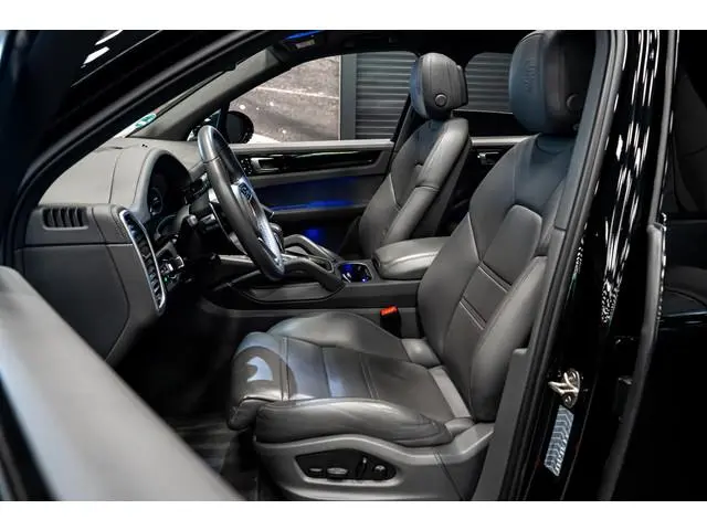 Porsche Cayenne 3.0 E-Hybrid Platinum Edition *Sport-Design / Luchtvering / Vierwielbesturing / BOSE...