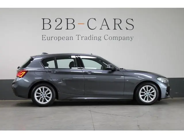 BMW 1-serie 118i Edition M Sport Shadow | Schuifdak | Leder | LED