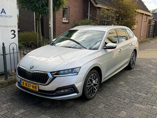 ŠKODA Octavia Combi 1.0 TSI Business Edition