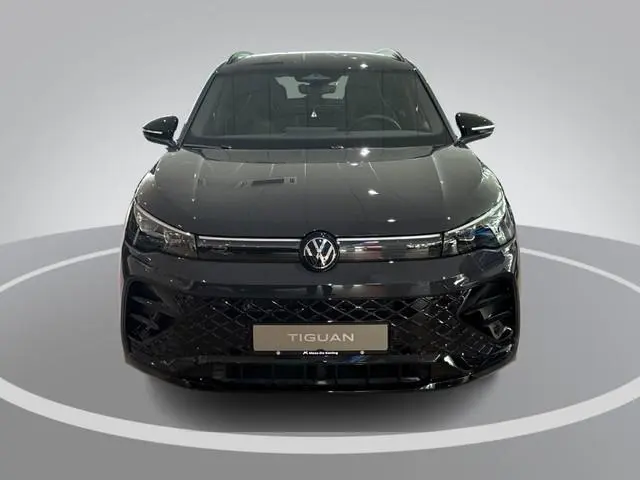 Volkswagen Tiguan R-Line 1.5 eHybrid 204 PK 6 versn. DSG · Voorstoelen verwarmd · Achteruitrijcamera...