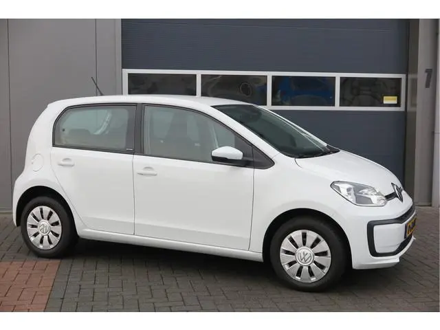 Volkswagen Up! 1.0 49kw 66pk Active, Cruisecontrol , Stoelverwarming , Navi via App, Achteruitrijcam...