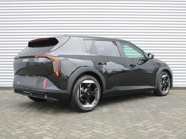 Kia EV4 Plus Advanced 58.3 kWh | Nieuw | Direct leverbaar | Actieradius tot 425 km (WLTP) | 18% bijt...