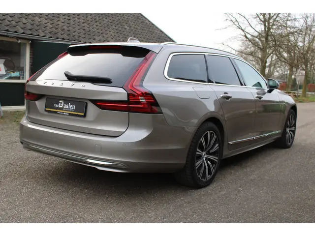 Volvo V90 2.0 T8 AWD Inscription LEER NAVI LED STOELKOELING 86000KM!!!