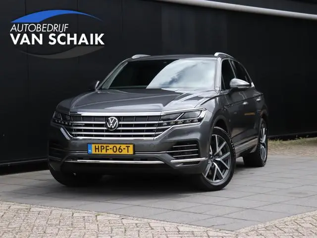 Volkswagen Touareg 3.0 TSi 4MOTION | LEDER | MEMORY | PANO-DAK | 360° CAMERA | STOELVERW. | LUCHTVER...