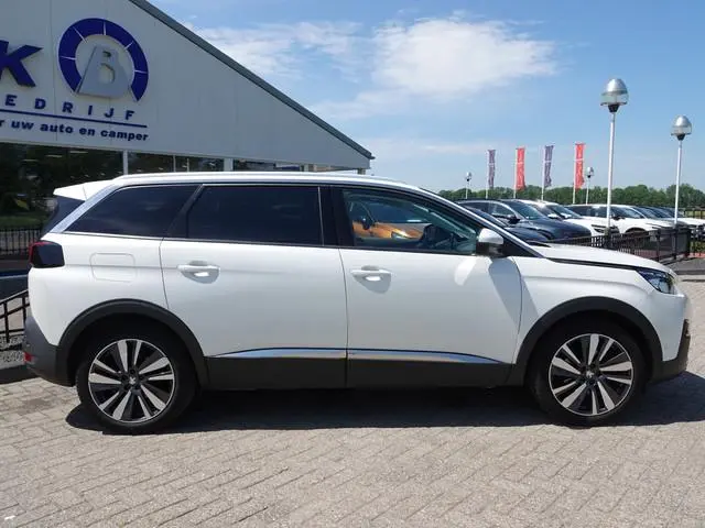 Peugeot 5008 1.2 PT Allure AUT. 130PK 7-PERS | PANO | H-LEER | ADAPT. CRUISE | MEMORY