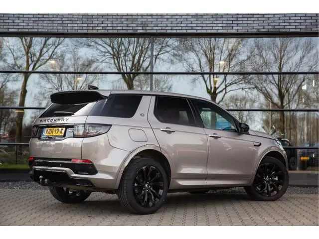 Land Rover Discovery Sport P300e 1.5 R-Dynamic HSE , Panoramadak, Trekhaak, Meridian, 360-camera