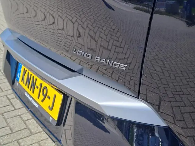 Peugeot e-3008