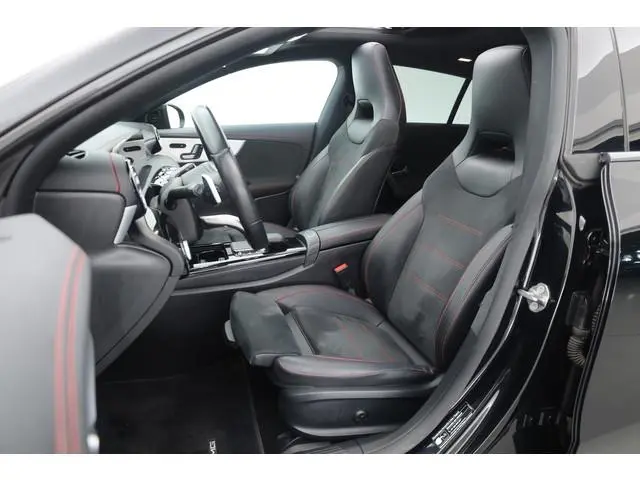 Mercedes-Benz CLA-klasse Shooting Brake 180 Business Solution AMG | AMG-Styling | Matrix Led | CarPl...