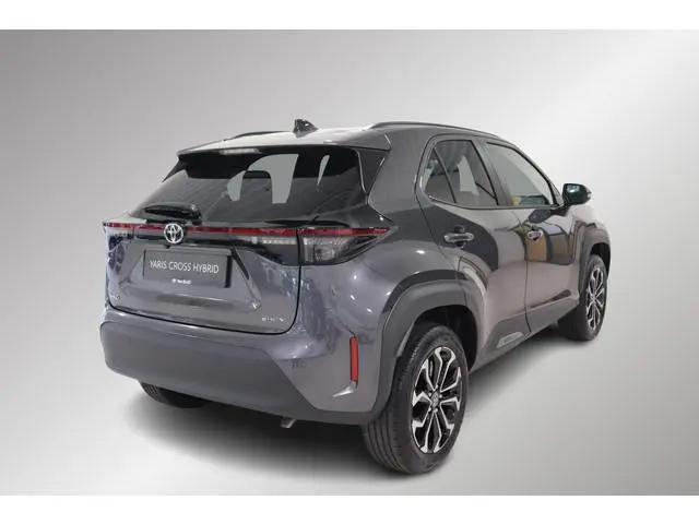 Toyota Yaris Cross 1.5 Hybrid 115 Dynamic, Comfort Pack, Direct leverbaar met €2.000,- demovoordeel