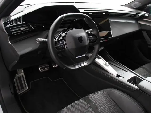 Peugeot 308 1.2 PureTech 130pk GT Automaat  Climate control Adaptive cruise control Parkeersensoren...