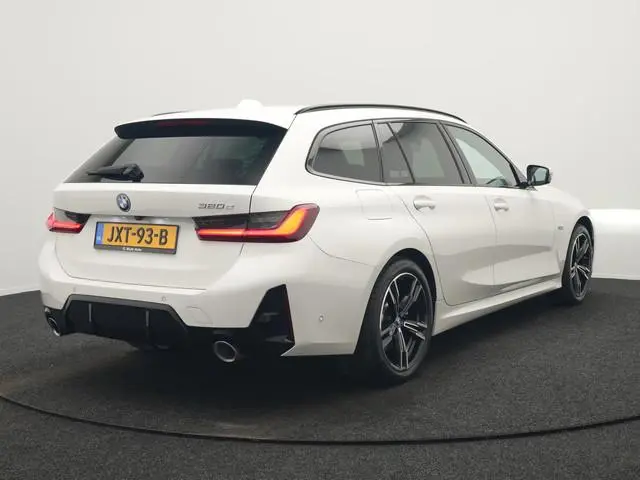 BMW 3-serie Touring 320e M Sport FACELIFT PHEV 204pk Dealer O.H | Trekhaak Af Fabriek | Adaptive Cru...