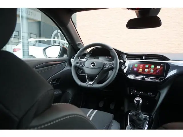 Opel Corsa 1.2 GS + KEYLESS / CAMERA / DODEHOEKDETECTIE / APPLE CARPLAY