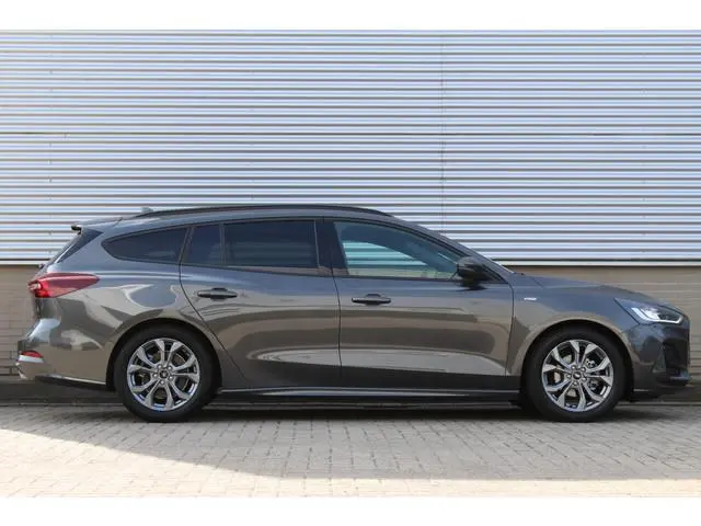 Ford Focus Wagon 1.0 EcoBoost Hybrid ST Line X | BLIS | Head-Up | Trekhaak | Adaptieve cruise